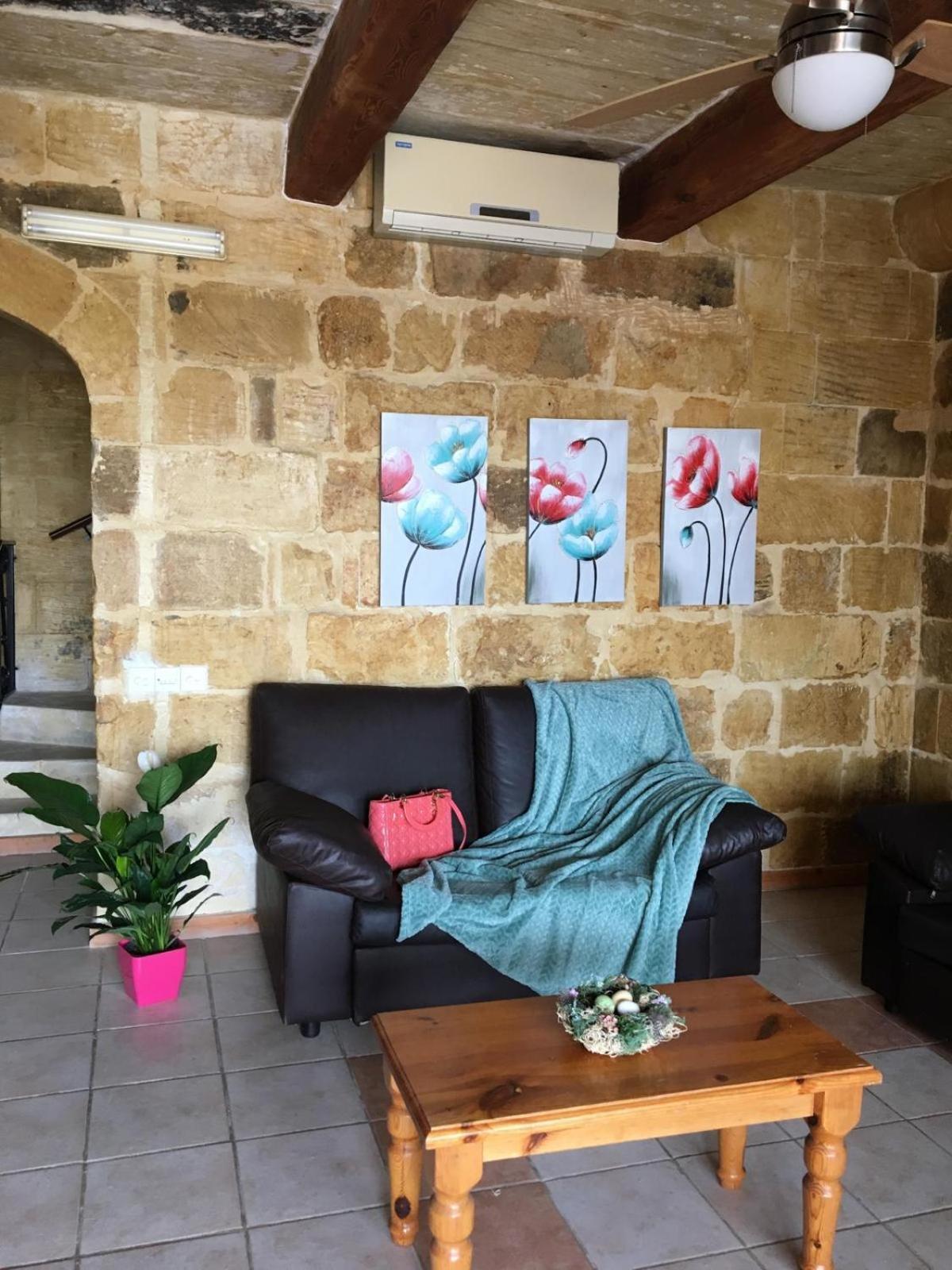 Islandlife With View Ta'pitra Xagħra